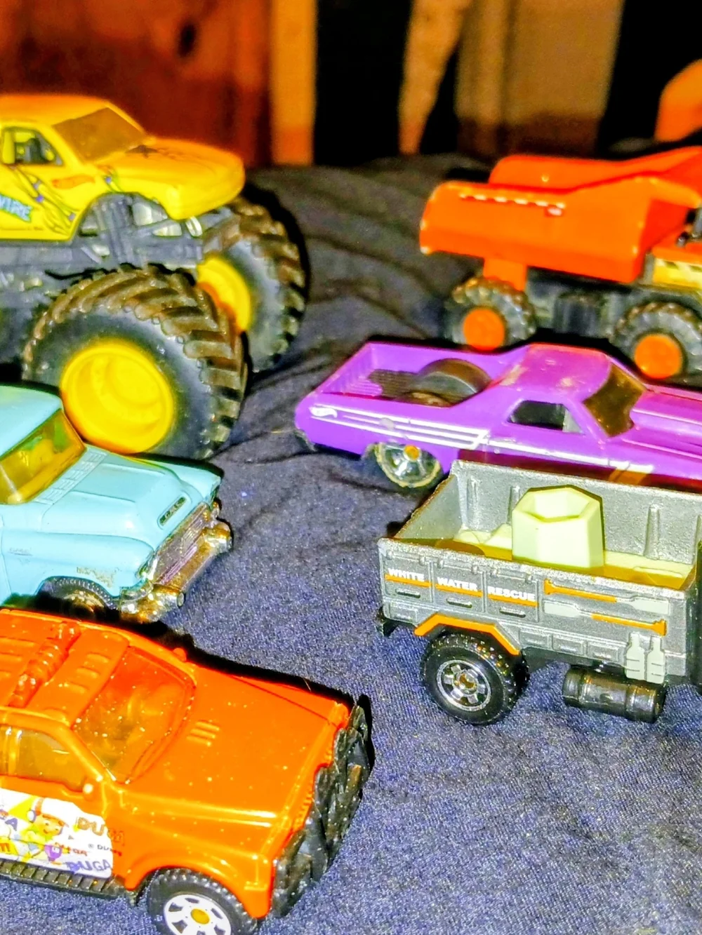 L9l 6-Piece Vintage Lot  Die-Cast Truck & Utility Vehicle Matchbox Hot Wheels